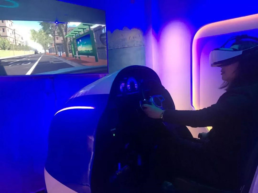 基地电子设备VR毒驾互动体验